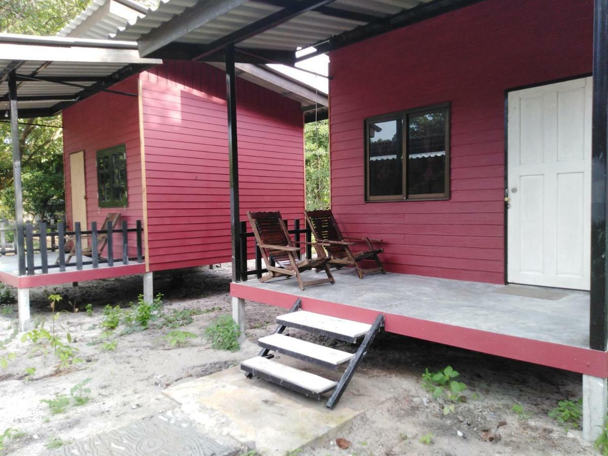 Phayam Hostel Koh Phayam Esterno foto