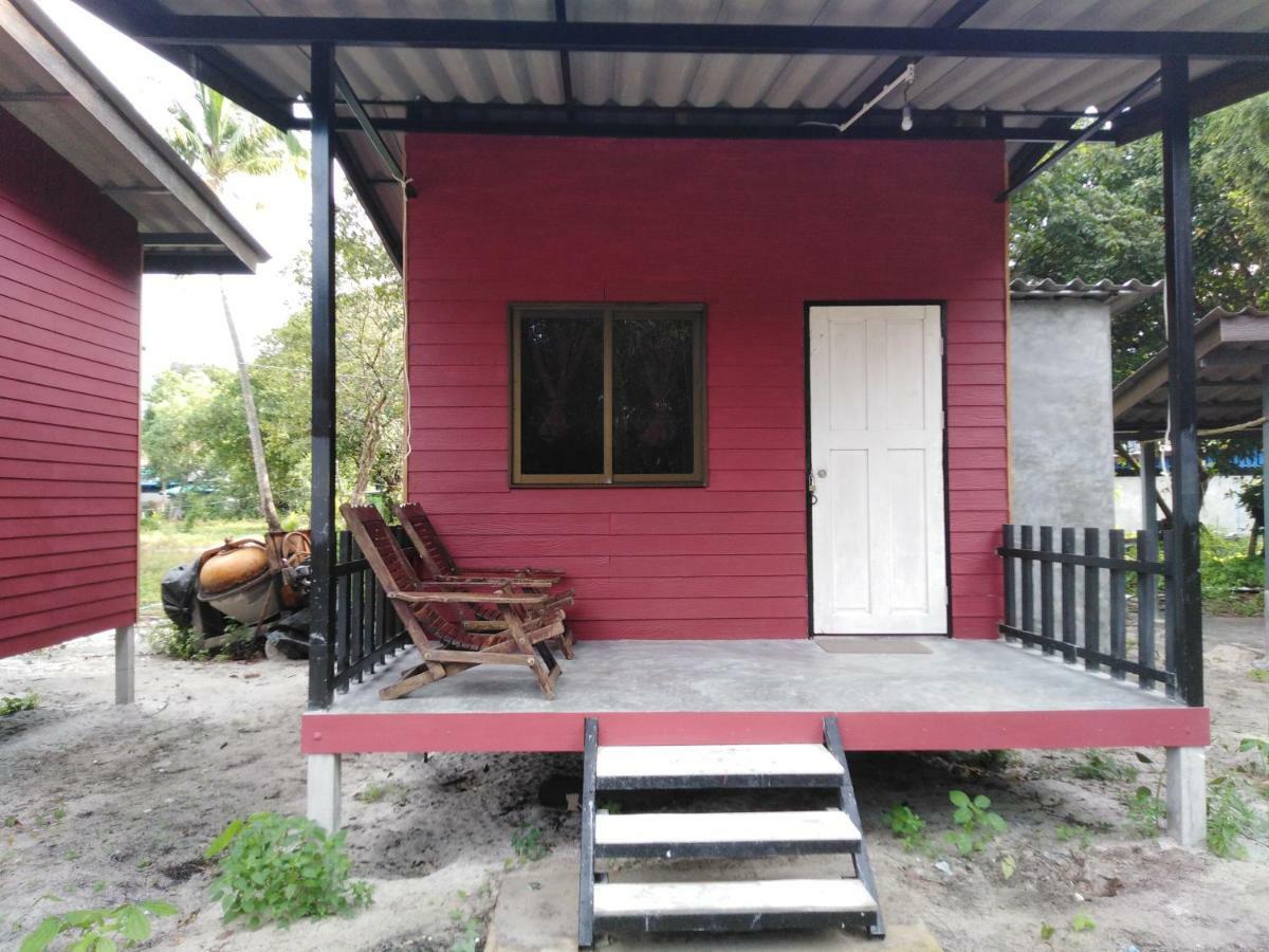 Phayam Hostel Koh Phayam Esterno foto