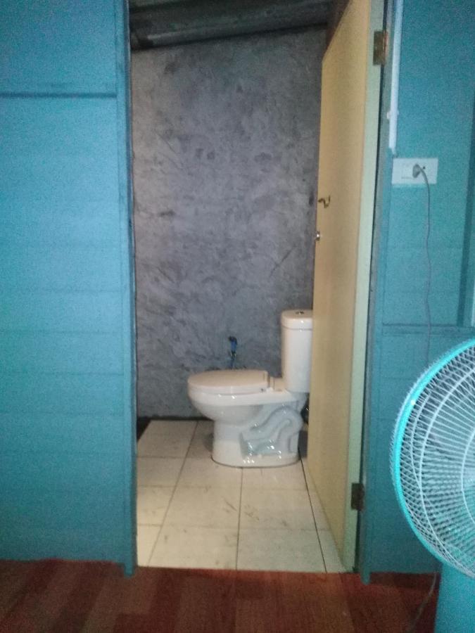 Phayam Hostel Koh Phayam Esterno foto