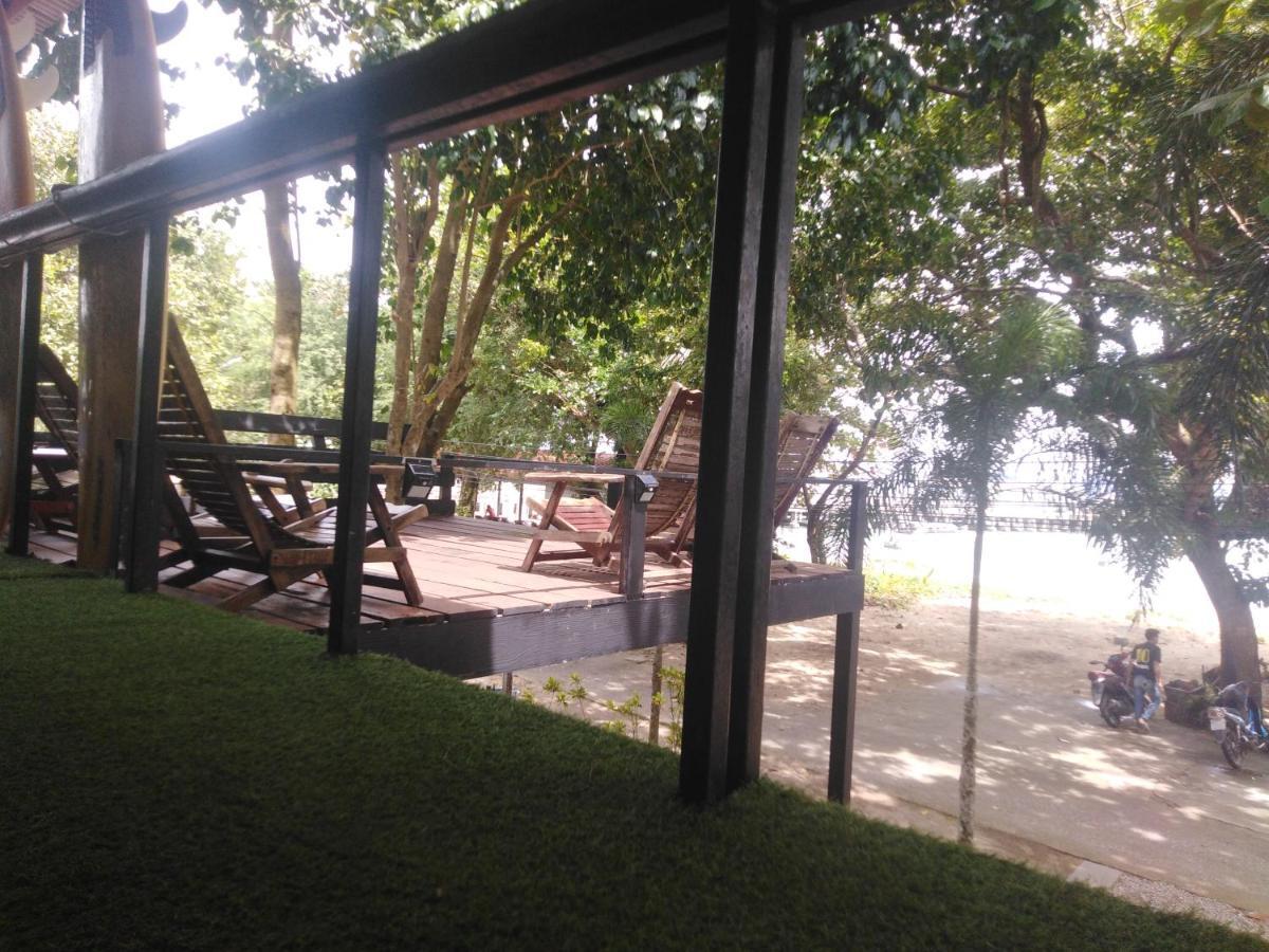 Phayam Hostel Koh Phayam Esterno foto