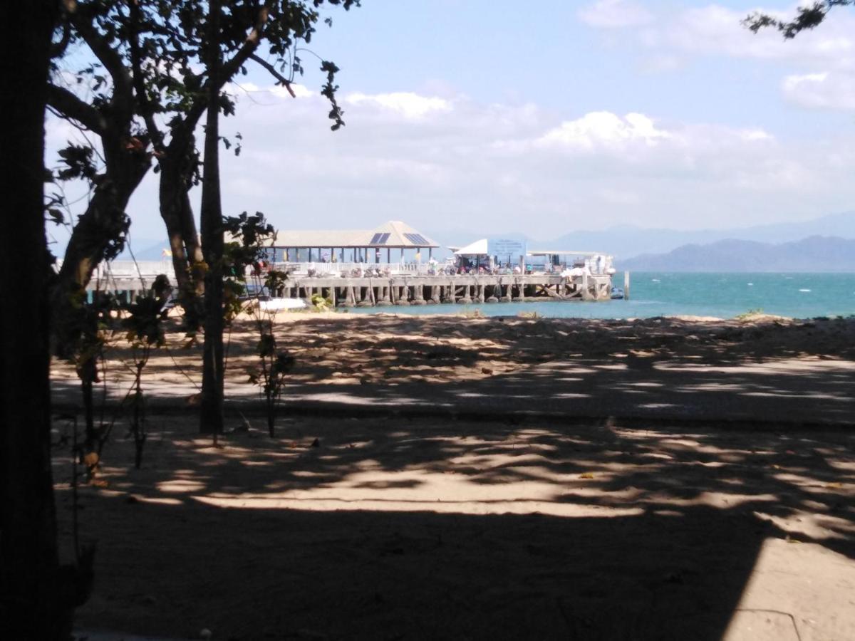 Phayam Hostel Koh Phayam Esterno foto